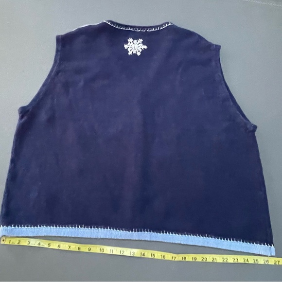 Blue Frosty Sweater Vest with embroidered snowflakes - Picture 2 of 3